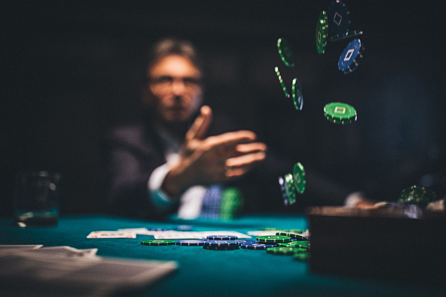 How to Stay Safe While Playing Free Credit Slots Online?