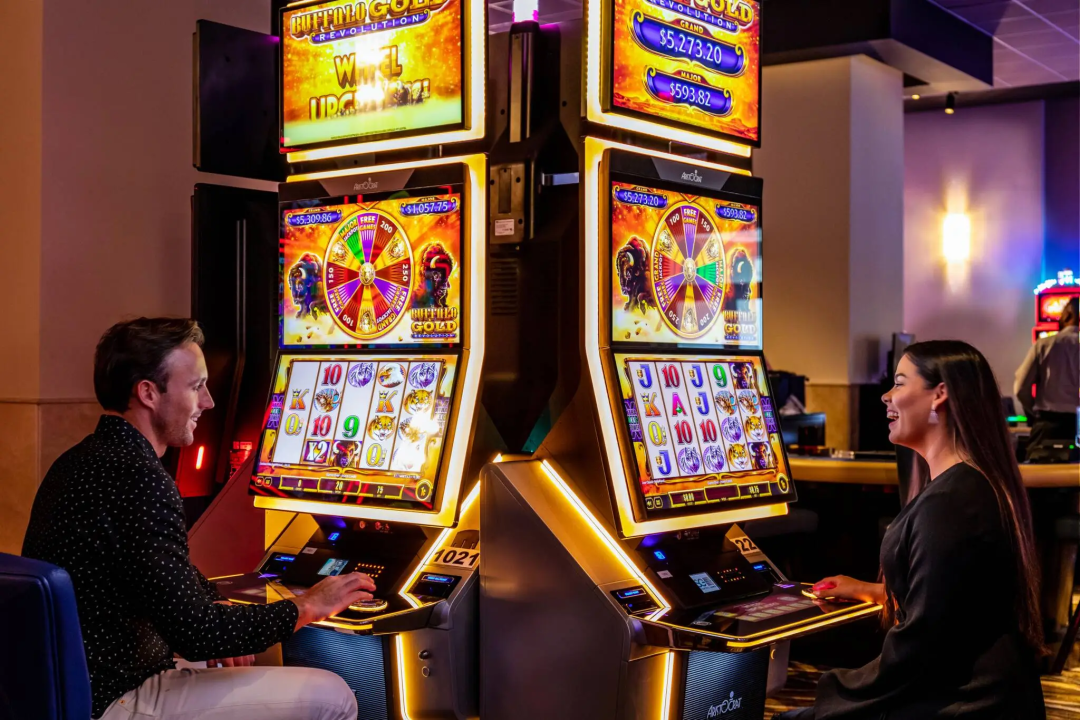 Epic Slot Wins With Expanding Reels And Upgradable Payline Structures Explained
